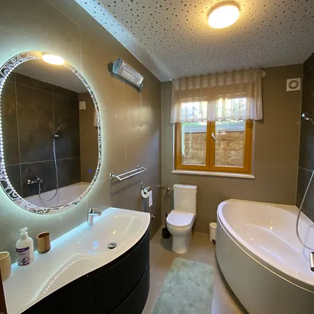 شقة Luxury Beachfront Apartment-villa Breges, بوفليانا